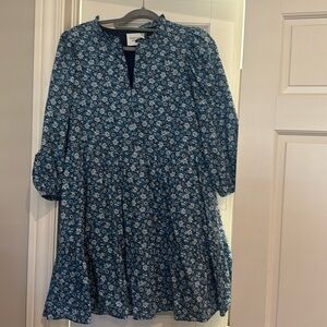 Tuckernuck private label - Hyacinth House brand size medium.